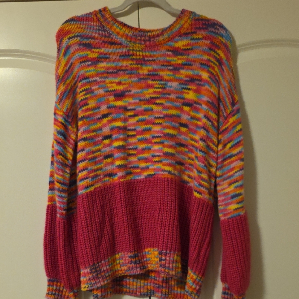 NWOT Vibrant Multicolor Women's Crew Neck Sweater Size Medium